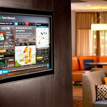 Courtyard By Marriott Atlanta Alpharetta Hotel Exterior foto